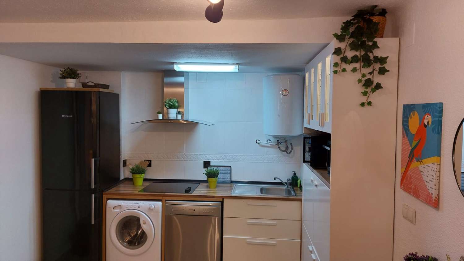 IT IS NOT LONG-TERM. FOR RENT FROM 1.9.25 -30/06/2026 NICE RENOVATED APARTMENT NEAR PLAZA SOLYMAR