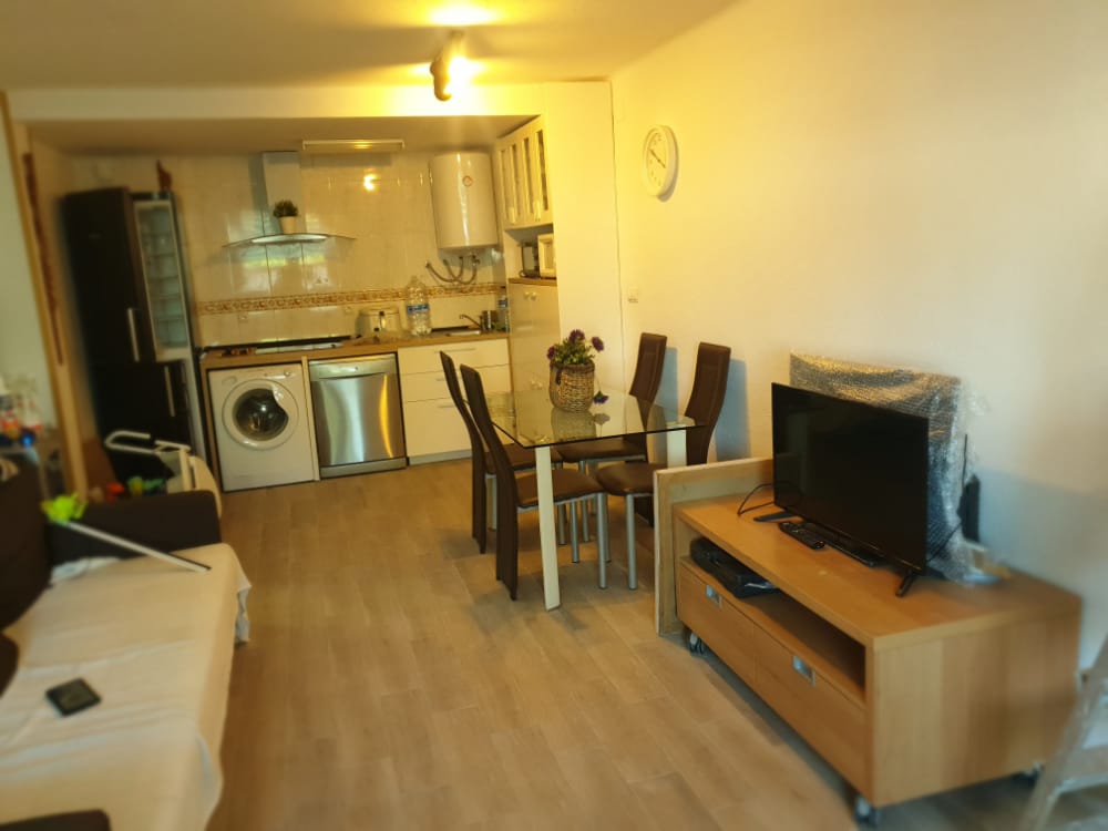 IT IS NOT LONG-TERM. FOR RENT FROM 1.9.25 -30/06/2026 NICE RENOVATED APARTMENT NEAR PLAZA SOLYMAR