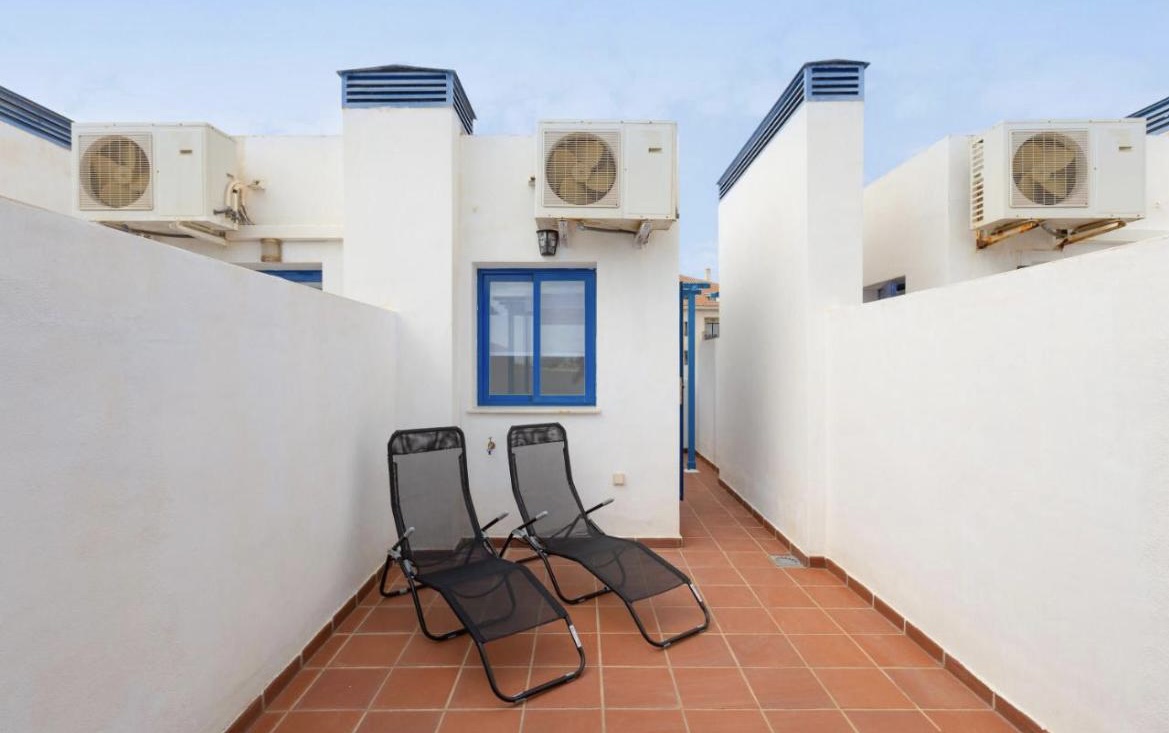 MEDIA TEMPORADA Se alquila del 1/9/2026 -  30/6/2027  bonito Duplex  apartamento en Benalmadena Costa a 200 metros de la playa