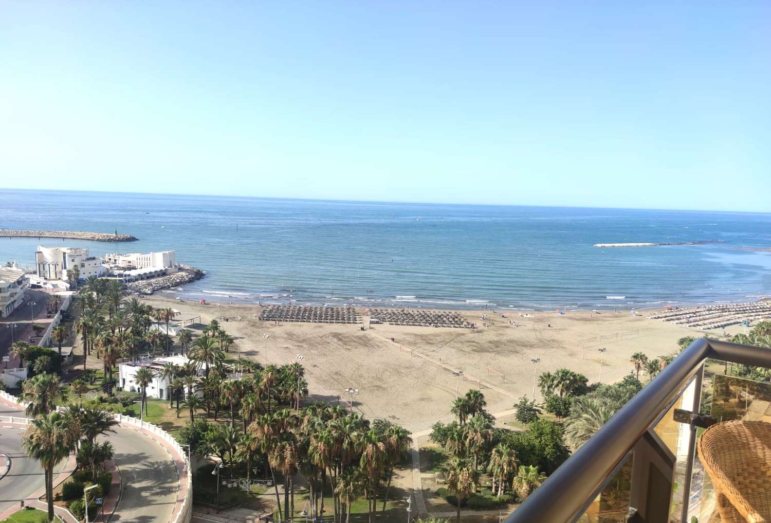 BEL APPARTEMENT À LOUER DU 01/09/2025 AU 30/06/2026 À BENALMÁDENA COSTA