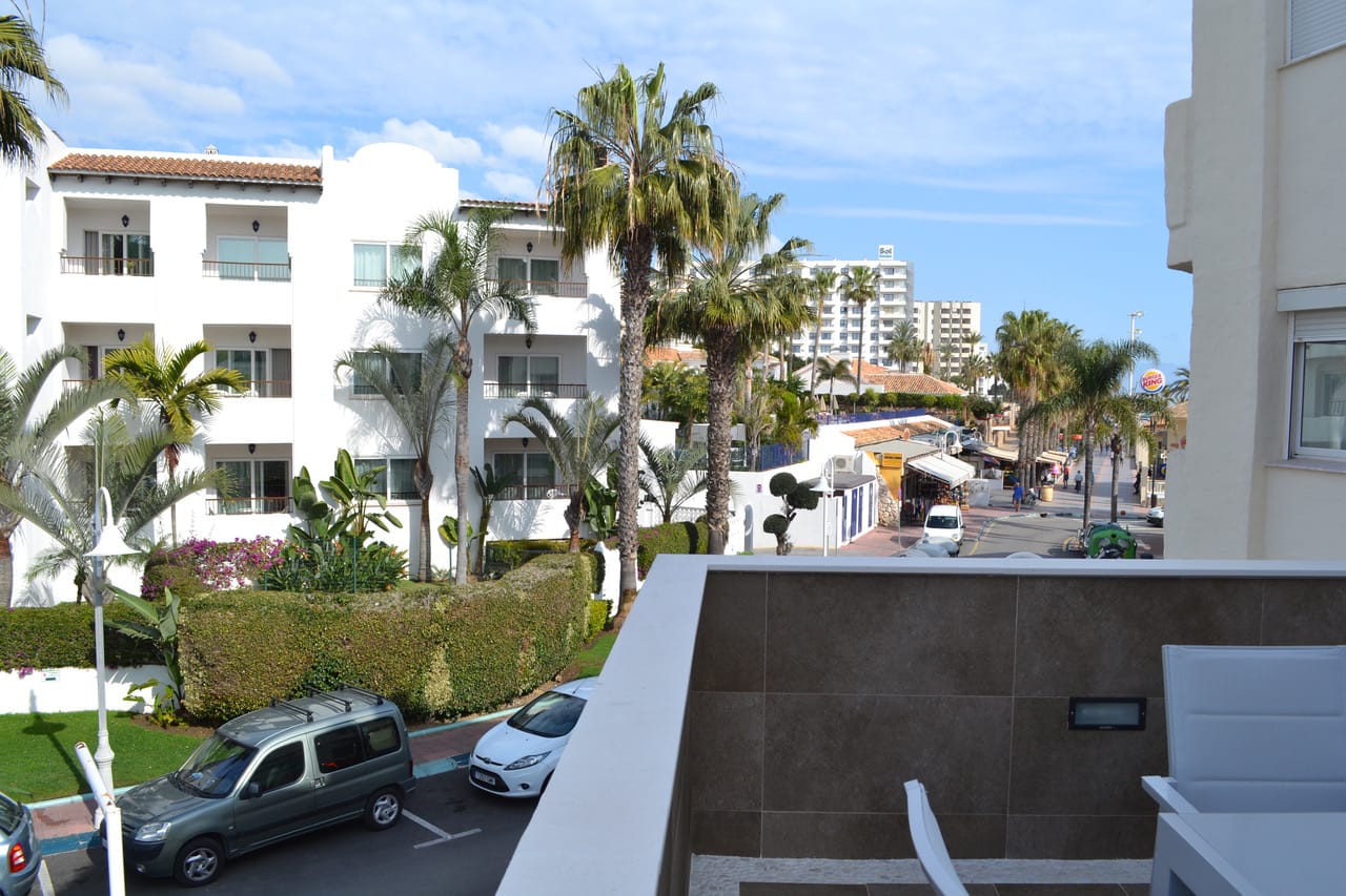 HALV SÄSONG. UTHYRES FRÅN NU TILL 27/2/25 OCH FRÅN 15.10.25-31.5.26 TREVLIG LÄGENHET I PUERTO MARINA (BENALMADENA)