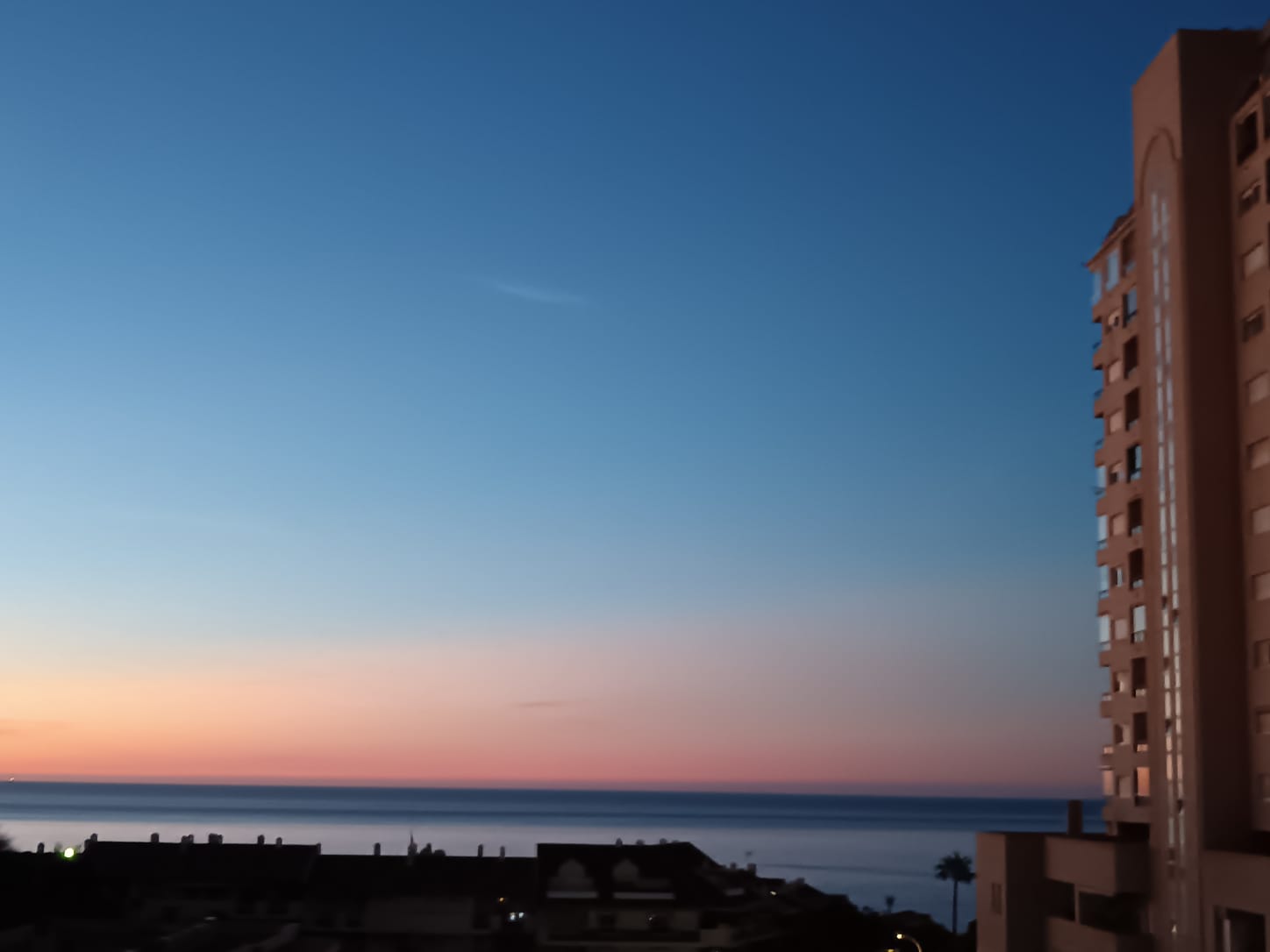 IKKE LANGTIDSLEIE Leid fra 1.10.25-30.6.2026 Fin leilighet med havutsikt i Benalmadena