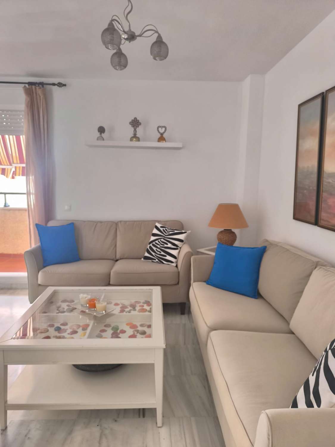 In affitto dal 1.9.26 al 30.6.27 Appartamento piacevole con vista laterale sul mare a Benalmadena