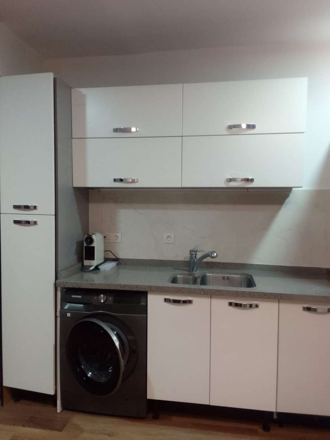 Vuokrattavana 01.09.2026–30.06.2027 upea 3 makuuhuoneen kaksikerroksio Fuengirolan keskustassa