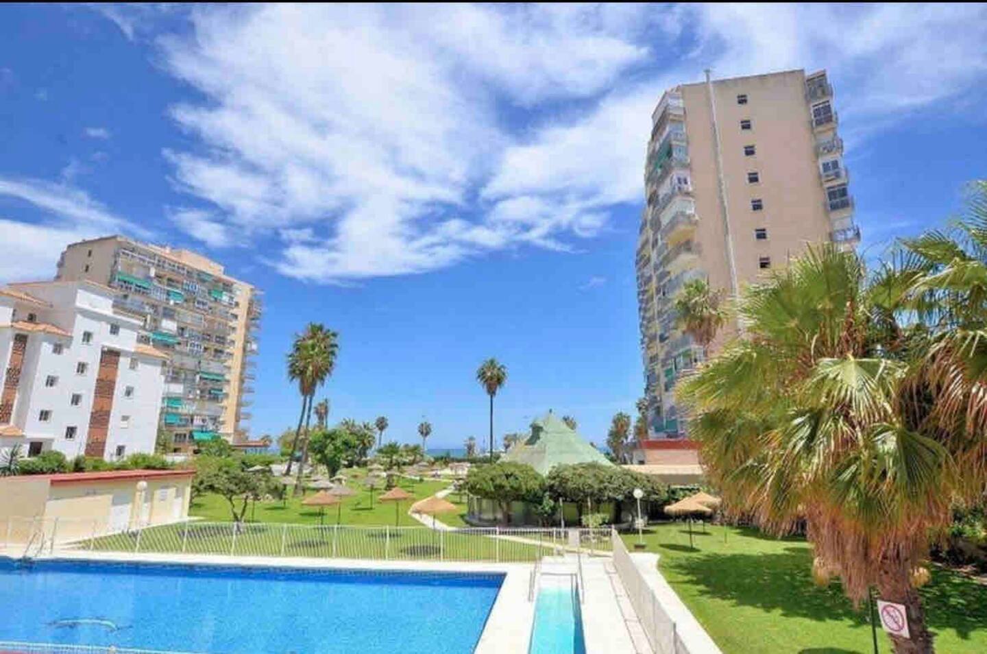 HALF SEASON FOR RENT FROM 01/03/2024 - 31/05/2024 and 01/09/2024 - 30/06/2025 BEAUTIFUL STUDIO WITH SEA VIEWS IN BENALMADENA COSTA