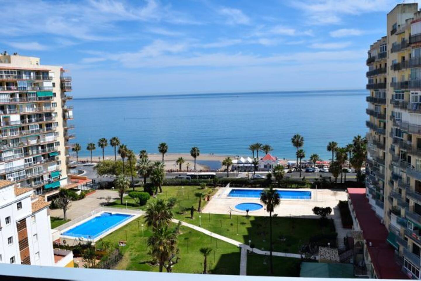 HALF SEASON FOR RENT FROM 01/03/2024 - 31/05/2024 and 01/09/2024 - 30/06/2025 BEAUTIFUL STUDIO WITH SEA VIEWS IN BENALMADENA COSTA