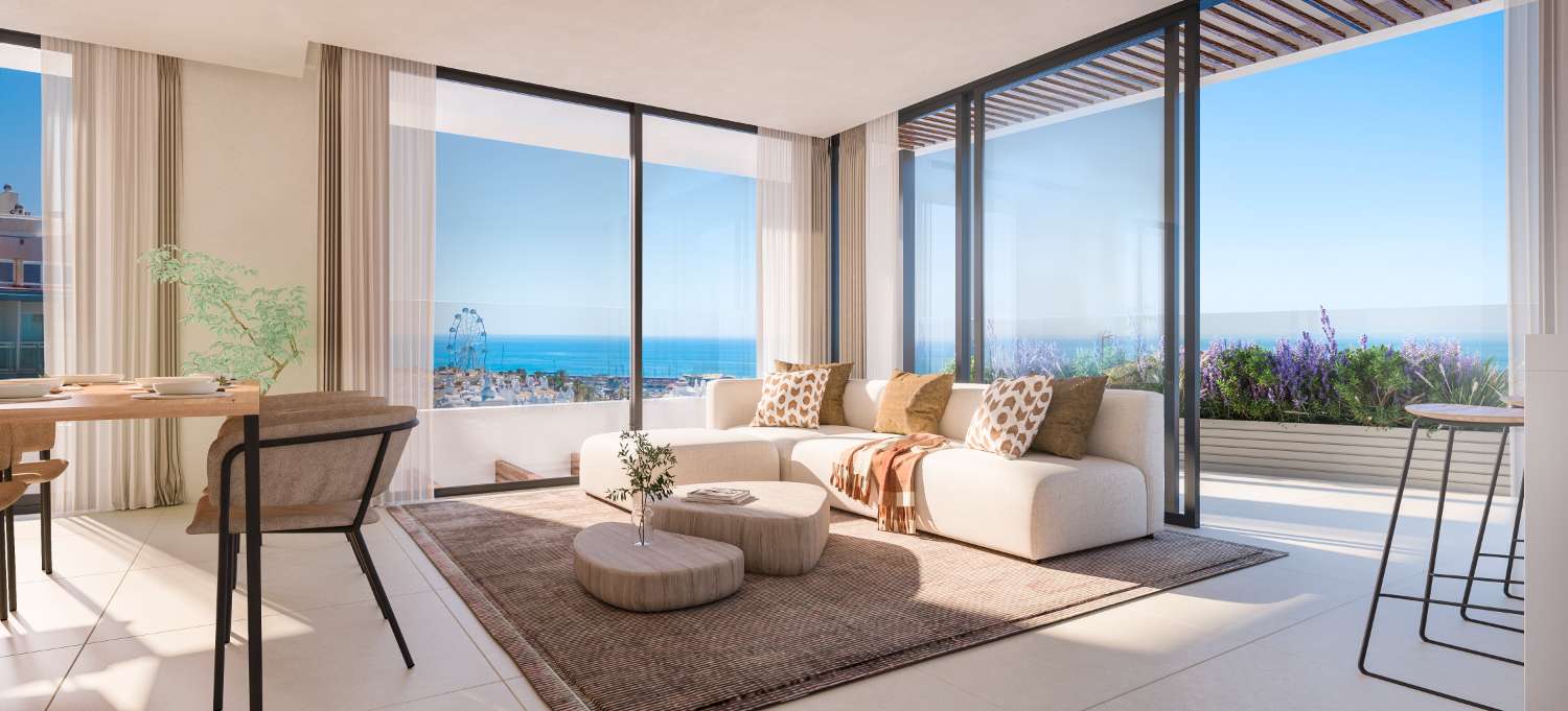 NYBYGD PENTHOUSE MED SPEKTAKULÆR HAVUTSIKT TIL SALGS I BENALMADENA COSTA