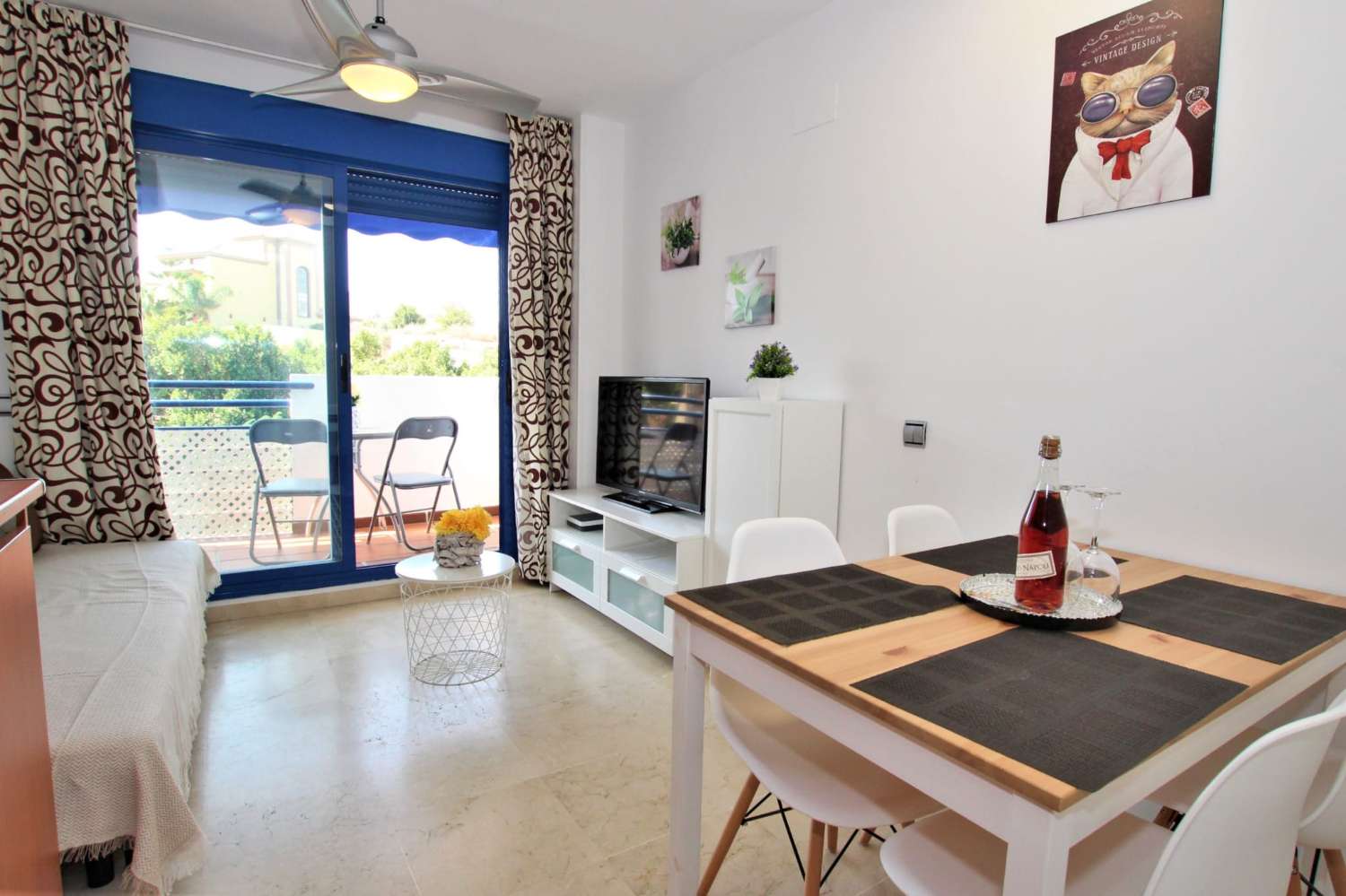 Beautiful apartment for sale 250 meters from the beach in Benalmadena