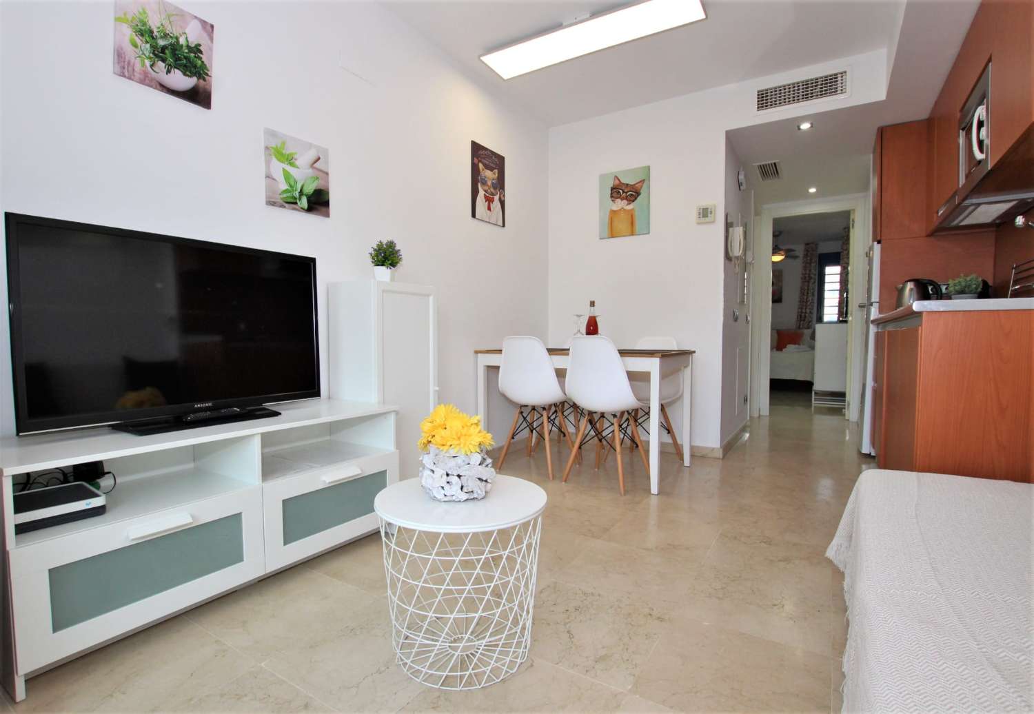 Beautiful apartment for sale 250 meters from the beach in Benalmadena