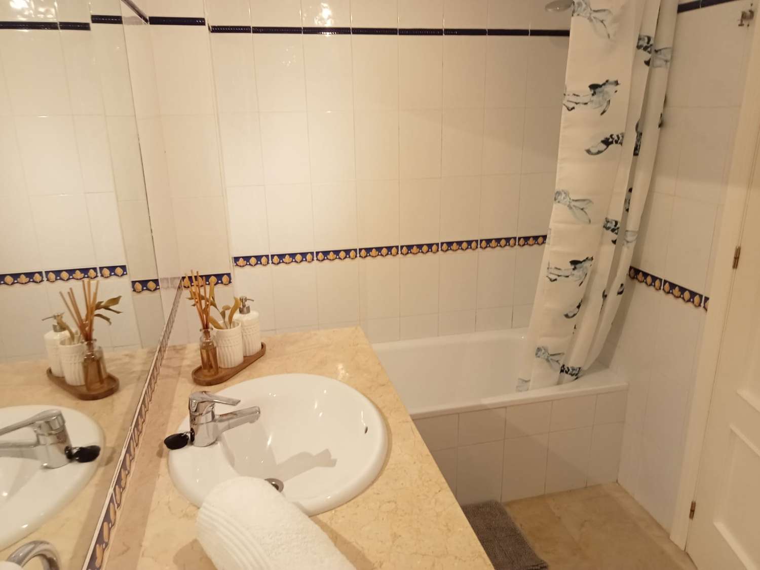 SMUK LEJLIGHED TIL LEJE FRA 01-09-2025 TIL 31-05-2026 I TORREQUEBRADA (BENALMÁDENA)