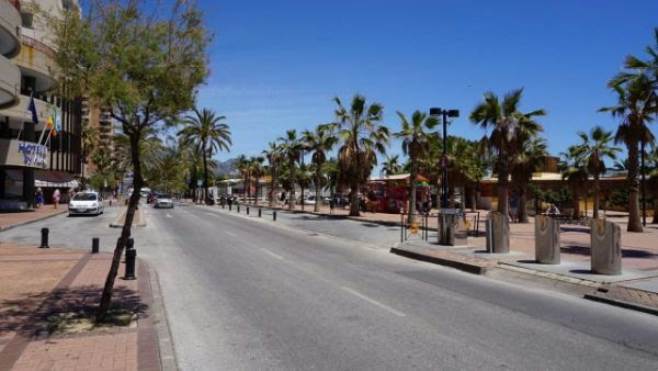Half a season. For rent from 01/09/25- 30/06/26 apartment on the 1st line of the beach in Fuengirola