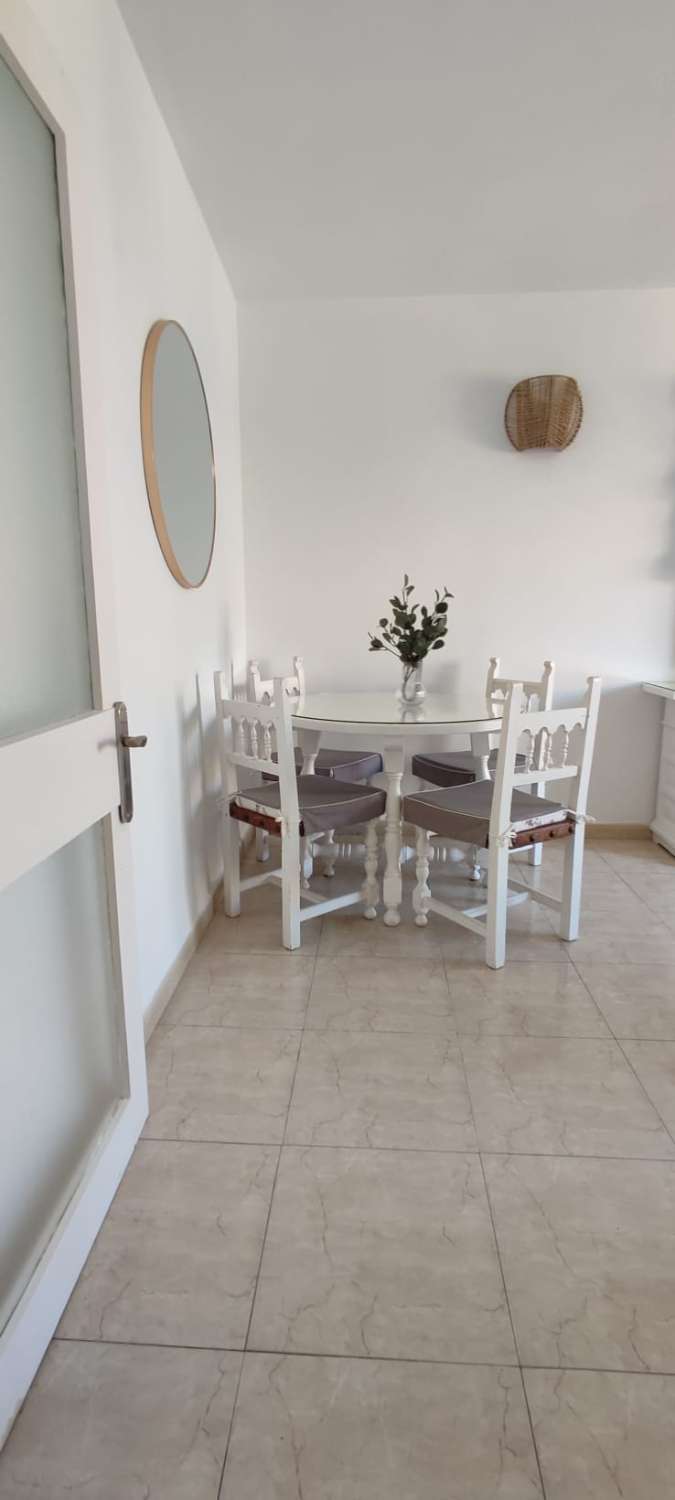 Half a season. For rent from 01/09/25- 30/06/26 apartment on the 1st line of the beach in Fuengirola