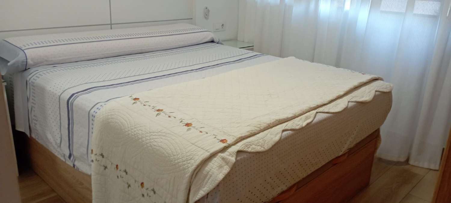 HALF SEASON. FOR RENT FROM 01.09.25 TO 30.06.26 BEAUTIFUL APARTMENT WITH SIDE SEA VIEWS IN FUENGIROLA