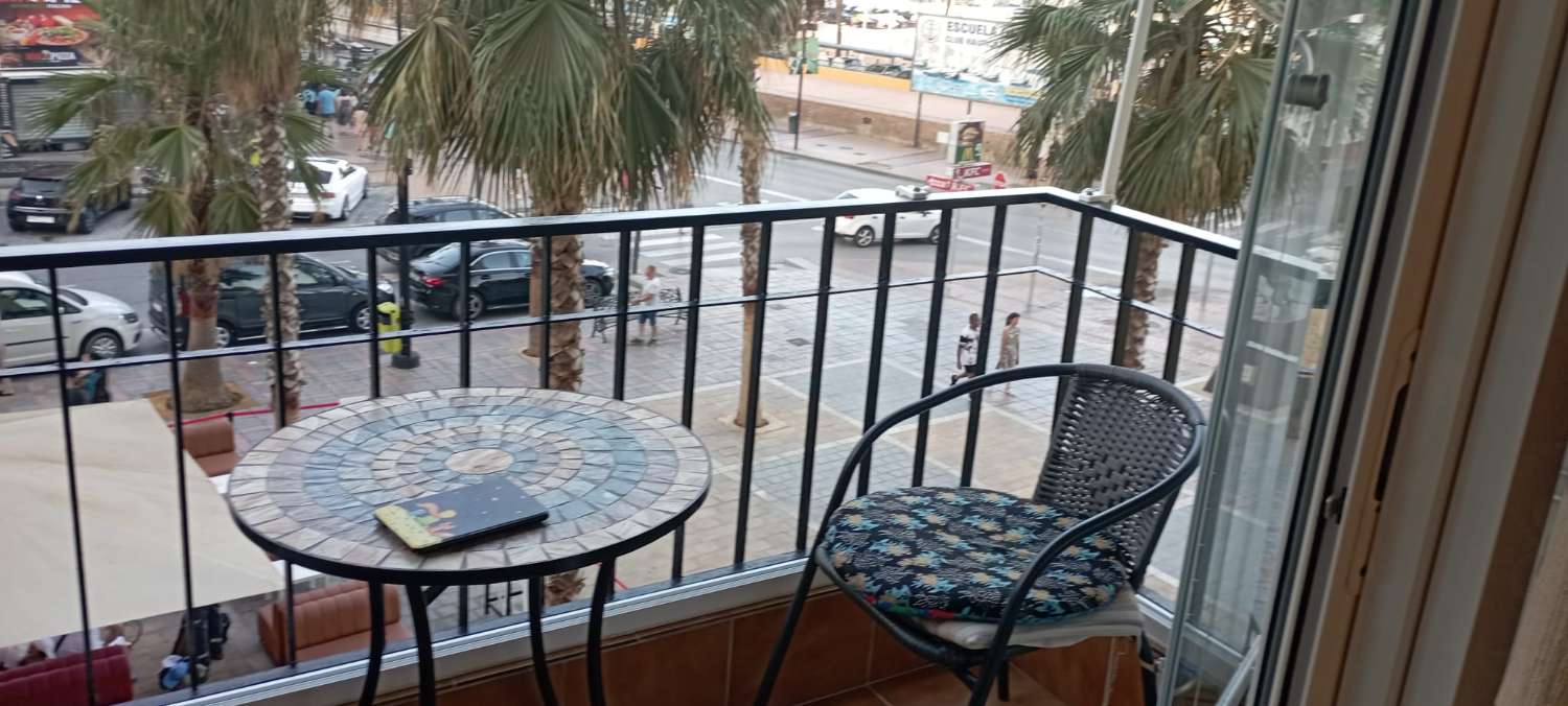 HALF SEASON. FOR RENT FROM 01.09.25 TO 30.06.26 BEAUTIFUL APARTMENT WITH SIDE SEA VIEWS IN FUENGIROLA