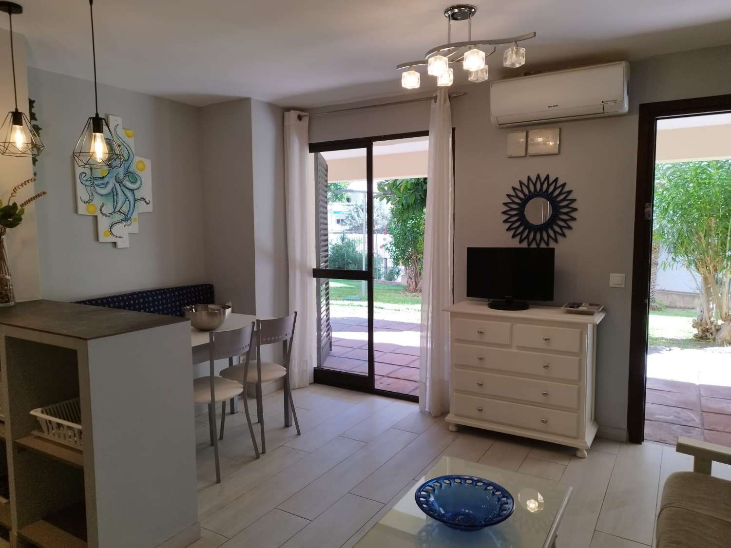HALF SEASON. FOR RENT FROM 1.9.25-30.6.26 NICE APARTMENT IN LA CARIHUELA (TORREMOLINOS)