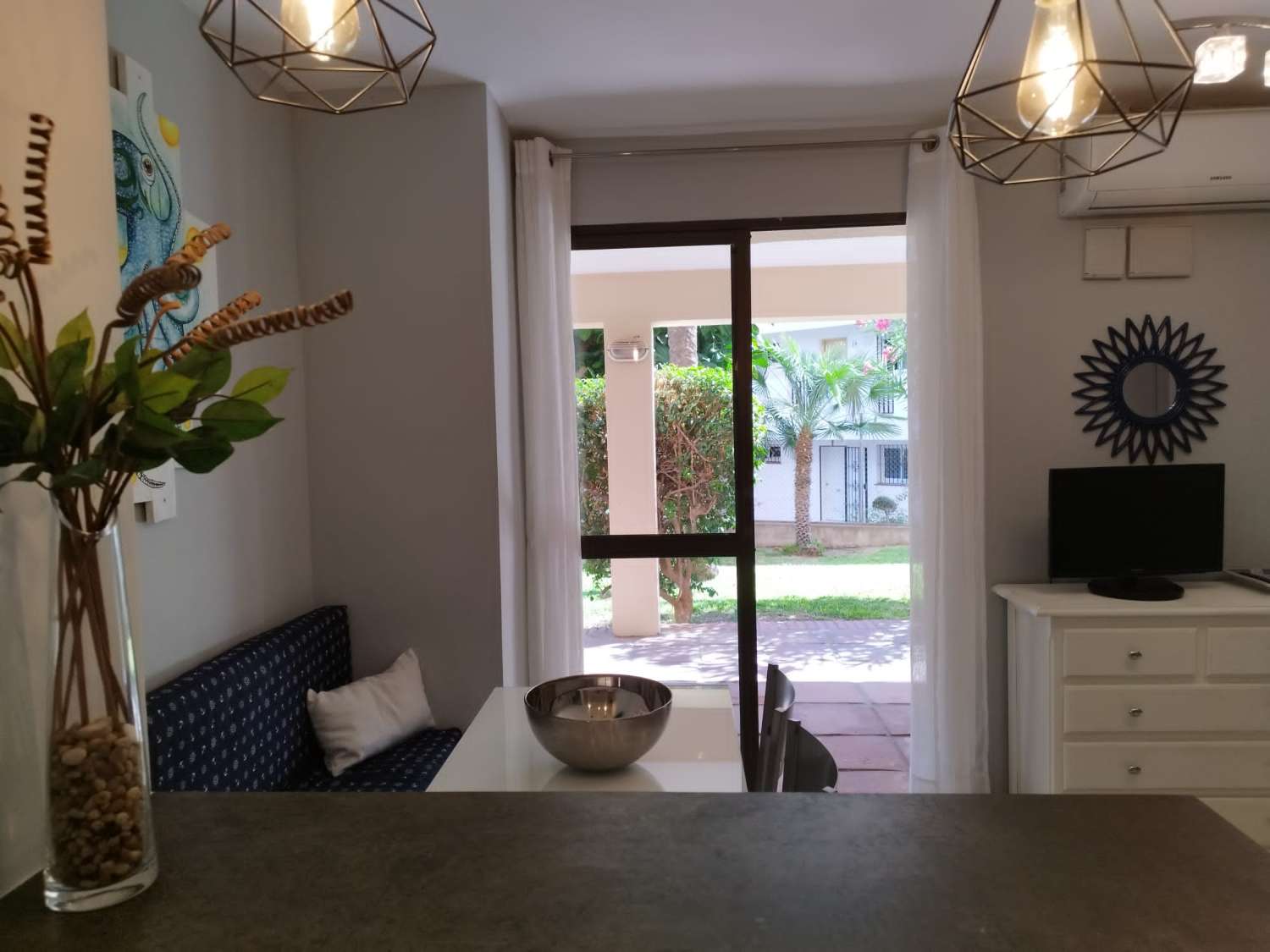 HALF SEASON. FOR RENT FROM 1.9.25-30.6.26 NICE APARTMENT IN LA CARIHUELA (TORREMOLINOS)