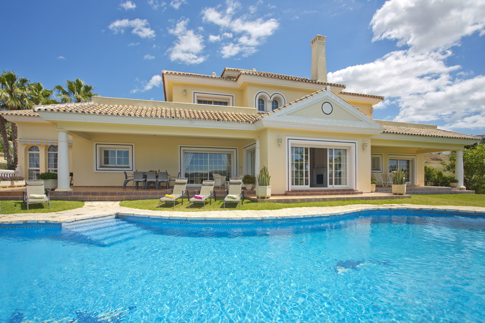 Magnificent villa for sale in Mijas Golf