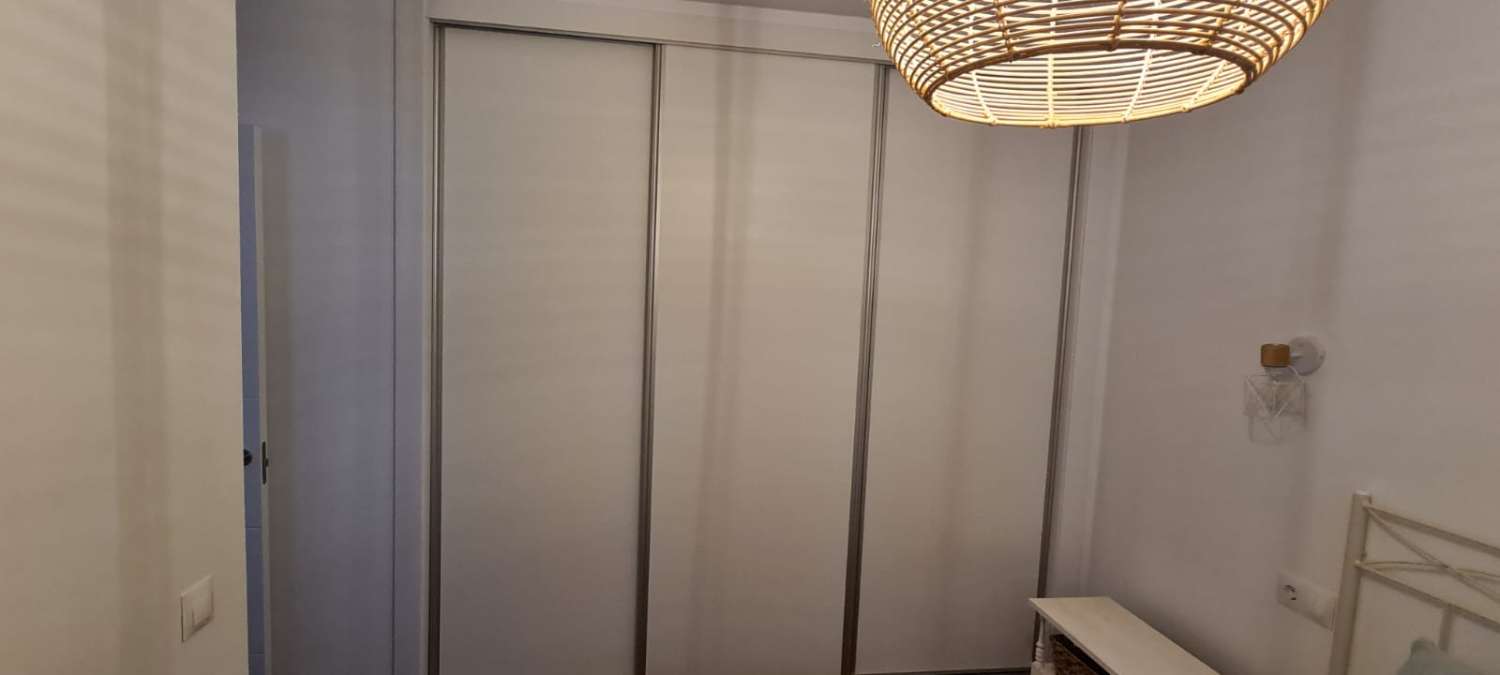 LEID FRA NÅ TIL 30.6.26 OG FRA 1.9.26 TIL 30.6.27 PRAKTFULL LEILIGHET PÅ 1ST LINE BEACH (LOS BOLICHES) FUENGIROLA.