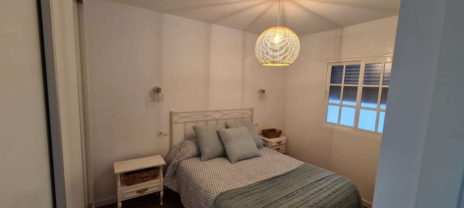 LEID FRA NÅ TIL 30.6.26 OG FRA 1.9.26 TIL 30.6.27 PRAKTFULL LEILIGHET PÅ 1ST LINE BEACH (LOS BOLICHES) FUENGIROLA.