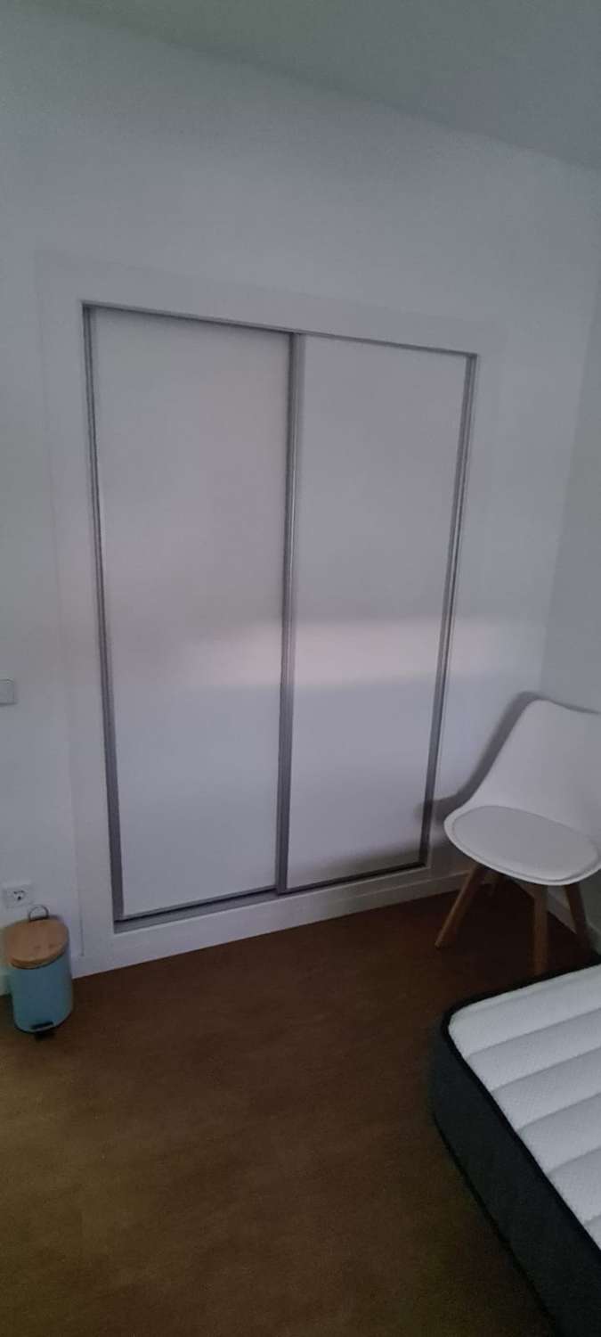 LEID FRA NÅ TIL 30.6.26 OG FRA 1.9.26 TIL 30.6.27 PRAKTFULL LEILIGHET PÅ 1ST LINE BEACH (LOS BOLICHES) FUENGIROLA.