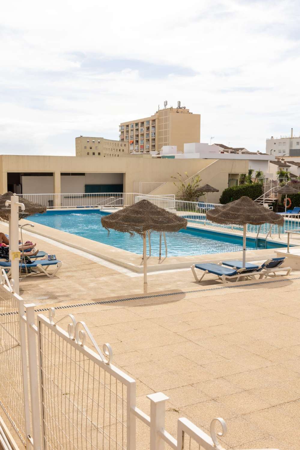 HALV SÄSONG. UTHYRES 15.9.24-31.5.25 TREVLIG STUDIO I TORREMOLINOS CENTRUM