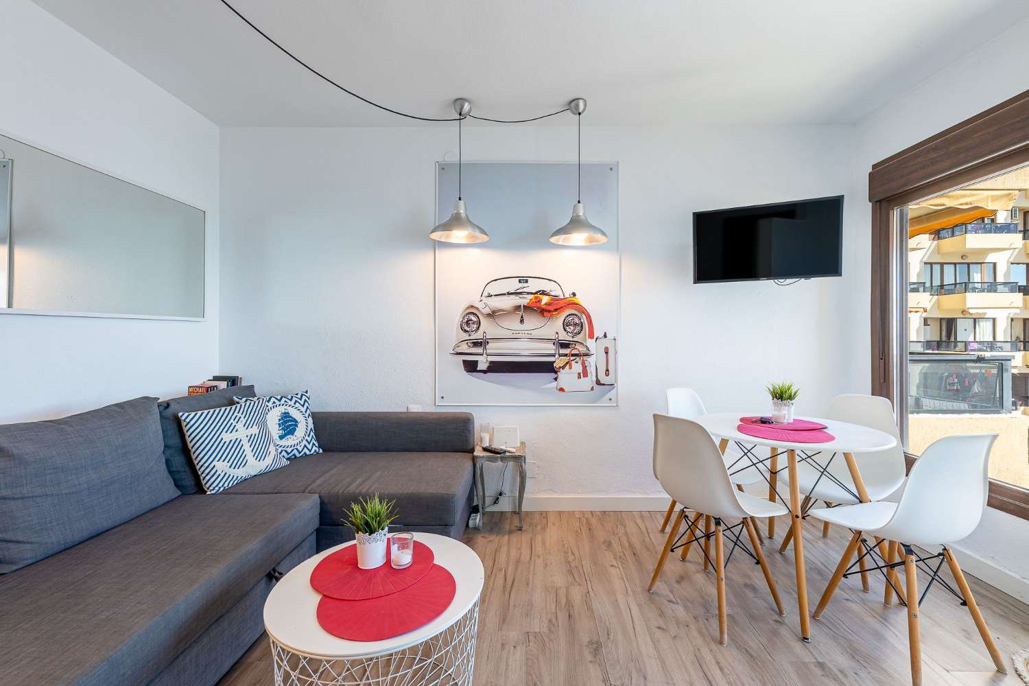 HALF SEASON. IT IS RENTED FROM 01. 09.2025 TO 30.6.26 BEAUTIFUL APARTMENT ON THE 1ST LINE OF THE BEACH IN BENALMADENA