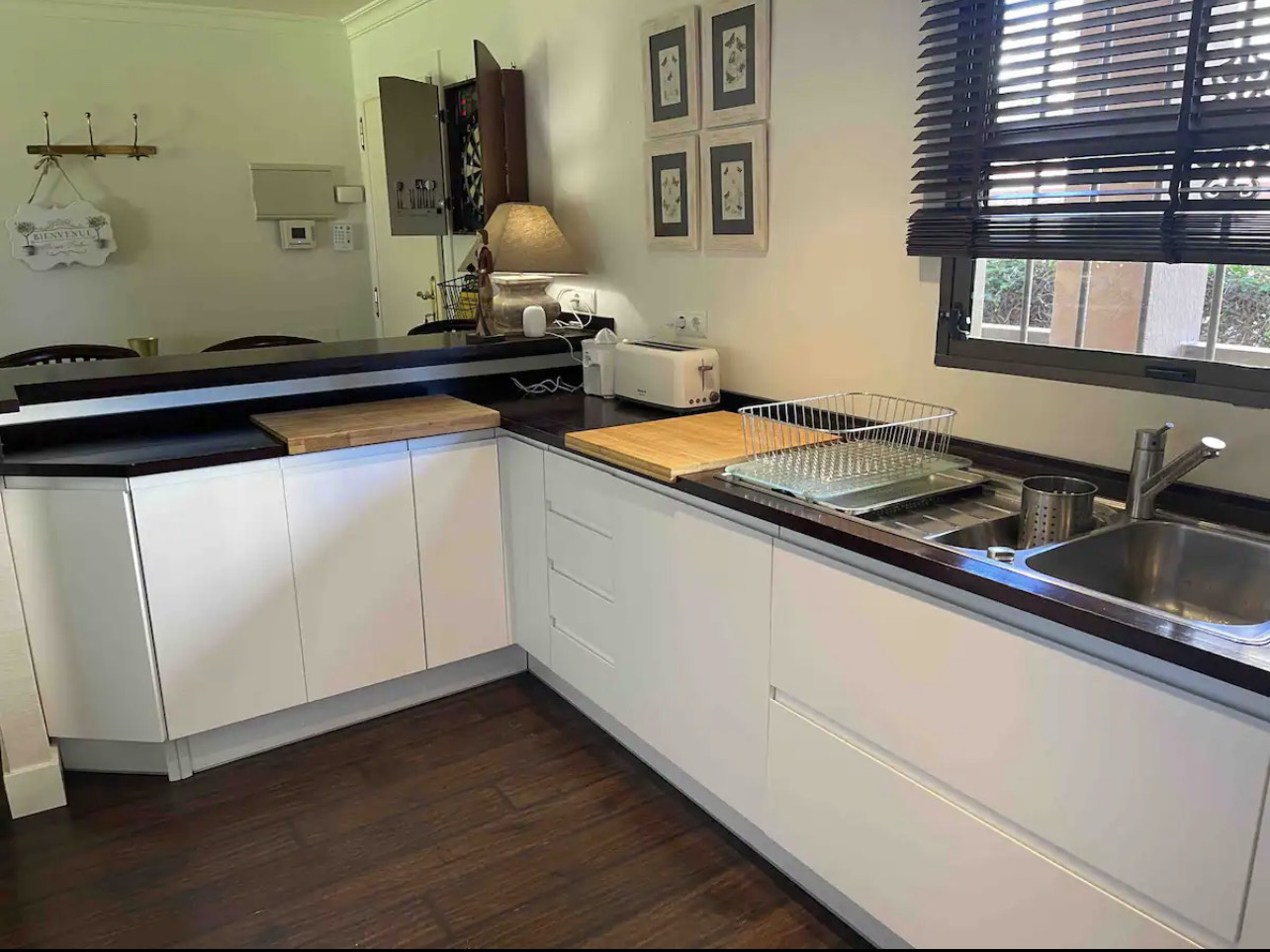 MEDIA TEMPORADA . SE ALQUILA DESDE AHORA HASTA 30.6.25 MAGNIFICO APARTAMENTO EN PLAYAMAR (TORREMOLINOS)