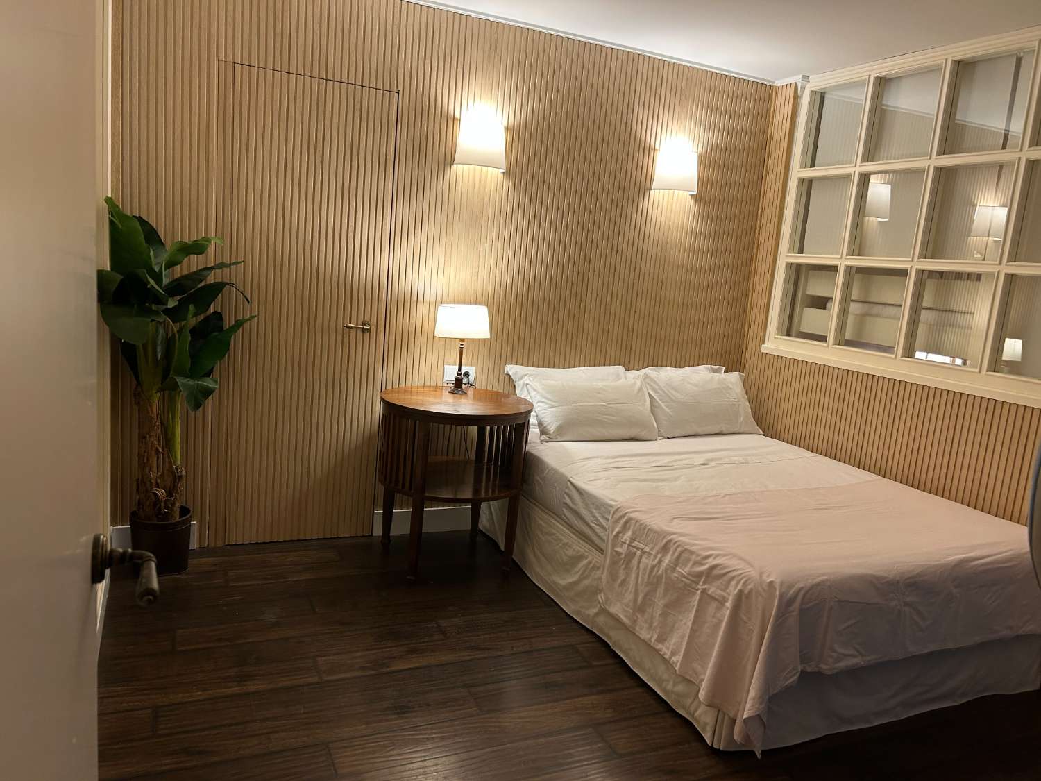 MEDIA TEMPORADA . SE ALQUILA DESDE AHORA HASTA 30.6.25 MAGNIFICO APARTAMENTO EN PLAYAMAR (TORREMOLINOS)