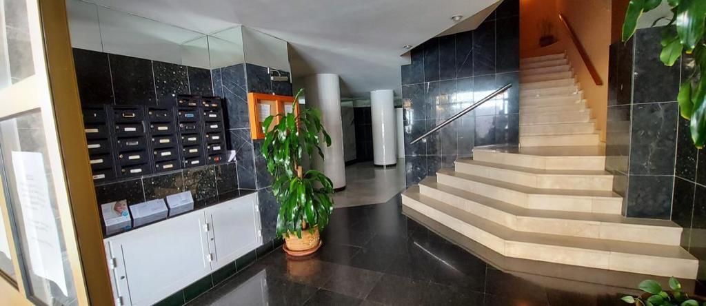 HALBE SAISON. VERMIETET VON 1/10/25 - 31/05/26 WUNDERSCHÖNE WOHNUNG MIT MEERBLICK IN FUENGIROLA