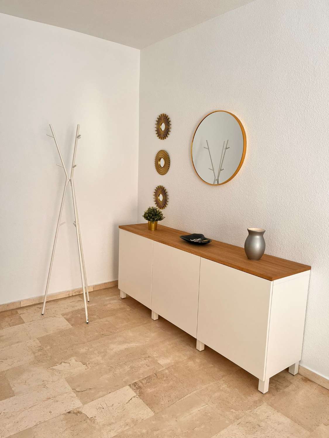 HALF SEASON. FOR RENT FROM 1.9.25-30.6-26 MAGNIFICENT APARTMENT WITH SEA VIEWS IN FUENGIROLA