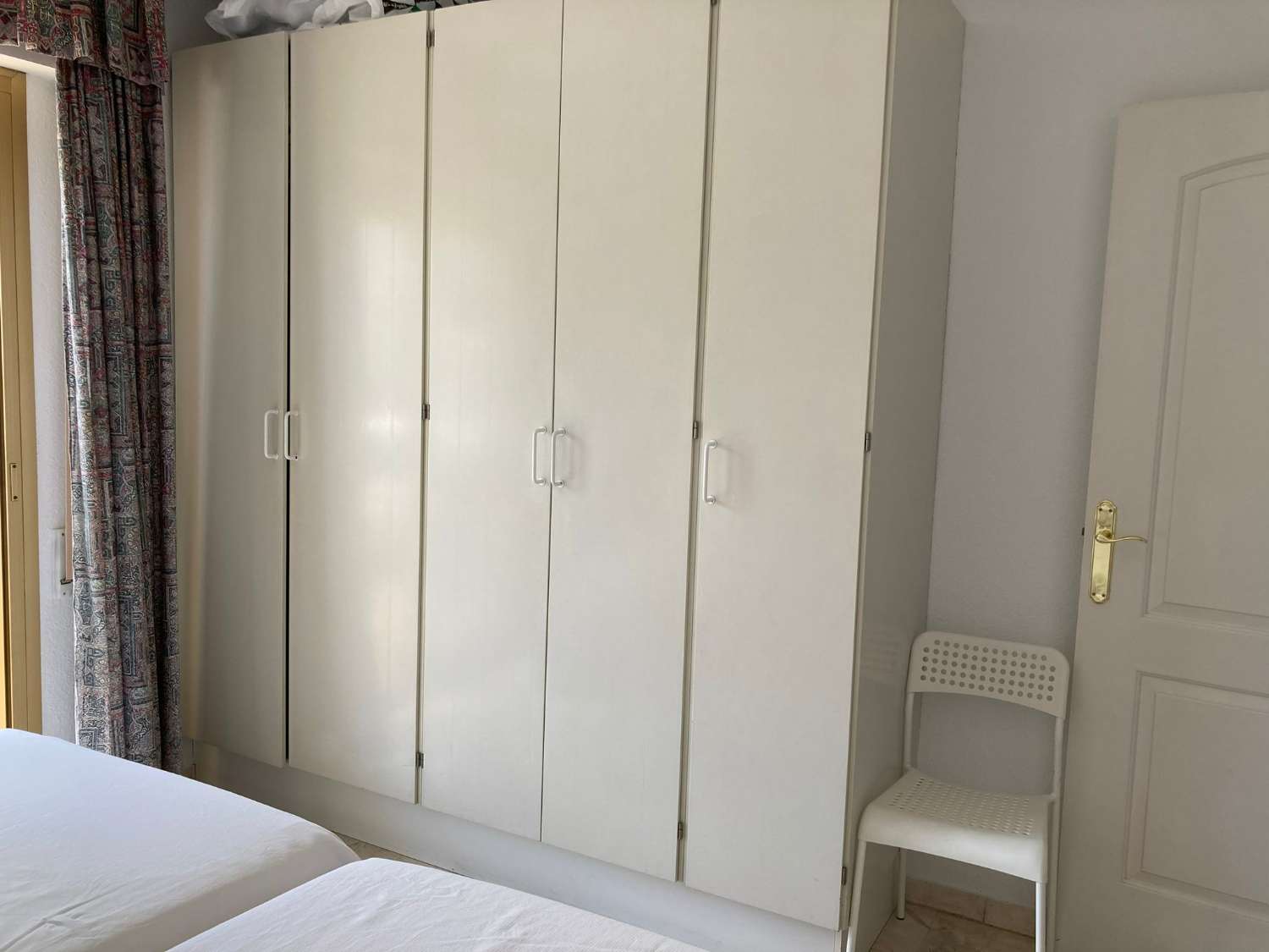 HALBE SAISON. VERMIETET VON 1/10/25 - 31/05/26 WUNDERSCHÖNE WOHNUNG MIT MEERBLICK IN FUENGIROLA