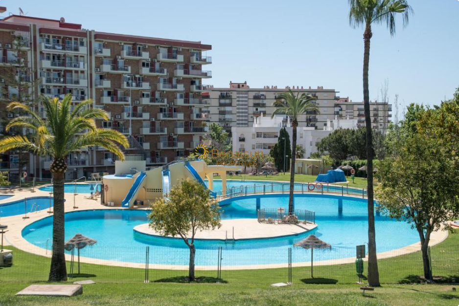 SE ALQUILA ESTUDIO RECIENTEMENTE REFORMADO 01/10/2024 - 31/05/2025 EN BENALMÁDENA COSTA