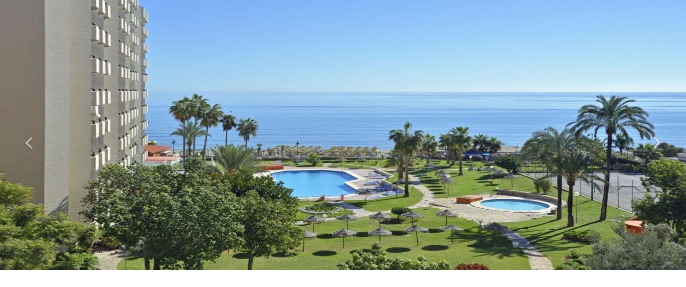 HALV SÆSON. TIL LEJE FRA 1.9.2025 - 30.6.2026 SMUKT STUDIE MED HAVN OG HAVUDSIGT I TORREMOLINOS
