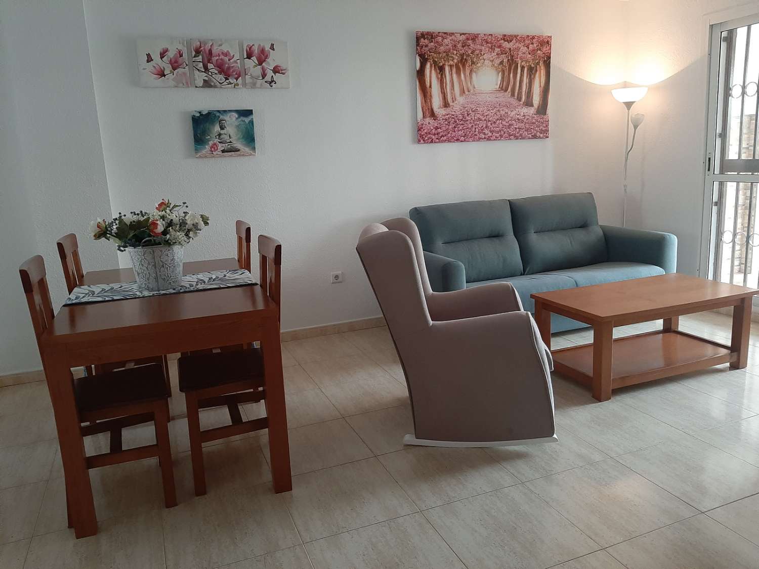 HALV SESONG. FIN LEILIGHET I FØRSTE ETASJE TIL LEIE FRA 2.5.25-30.6,25 OG FRA 1.9.25-30.6.26 ENBENALMADENA
