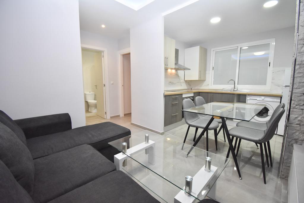 Halv sesong . Til leie 01.09.25-30.06.26 Fin renovert leilighet i Mijas