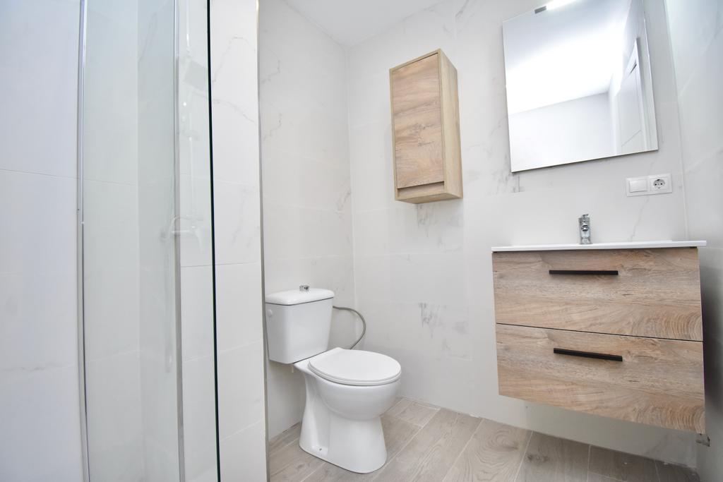 Halv sesong . Til leie 01.09.25-30.06.26 Fin renovert leilighet i Mijas