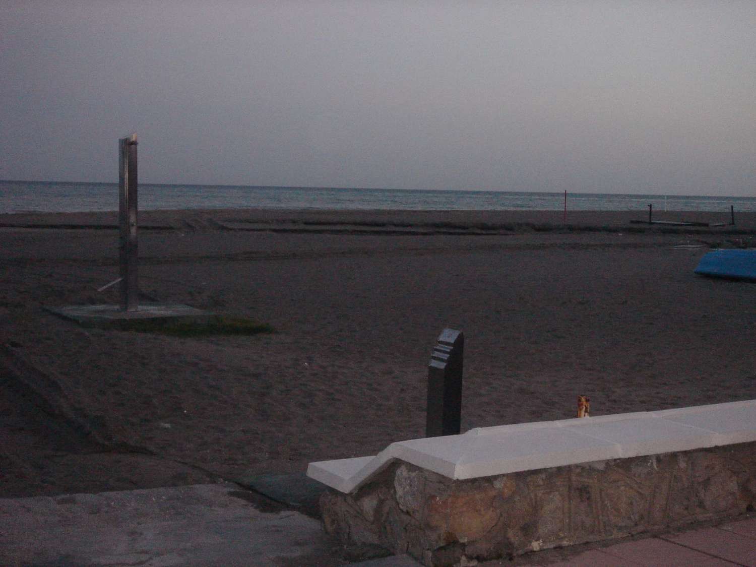 MEZZA STAGIONE. In affitto dal 01/9/25 - 30/06/26 Grazioso appartamento sulla spiaggia di 1a linea con vista sul mare a Playamar (Torremolinos)