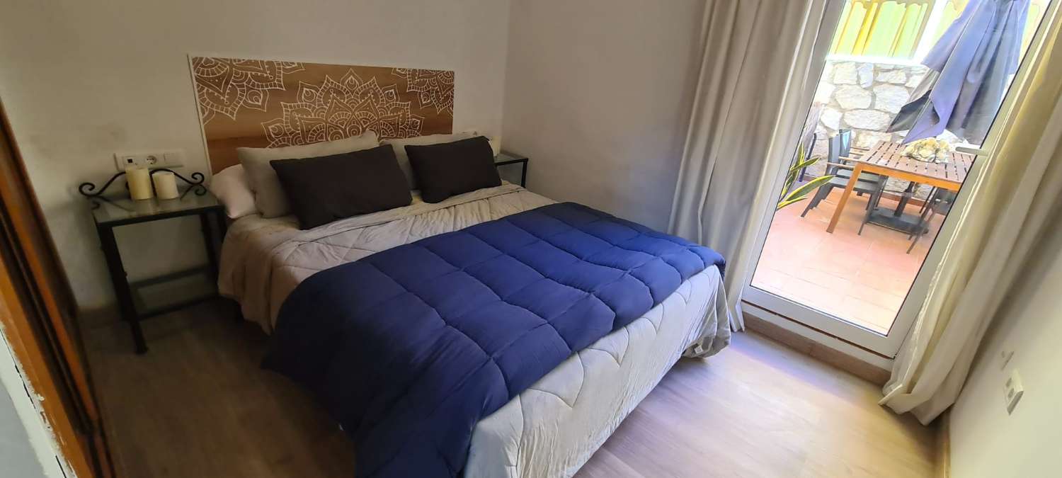 AFFITTATO DAL 27/02/25 AL 18/4/25 E DAL 01/10/25 AL 31/05/26 GRAZIOSO E LUMINOSO APPARTAMENTO A BENALMADENA CON PATIO