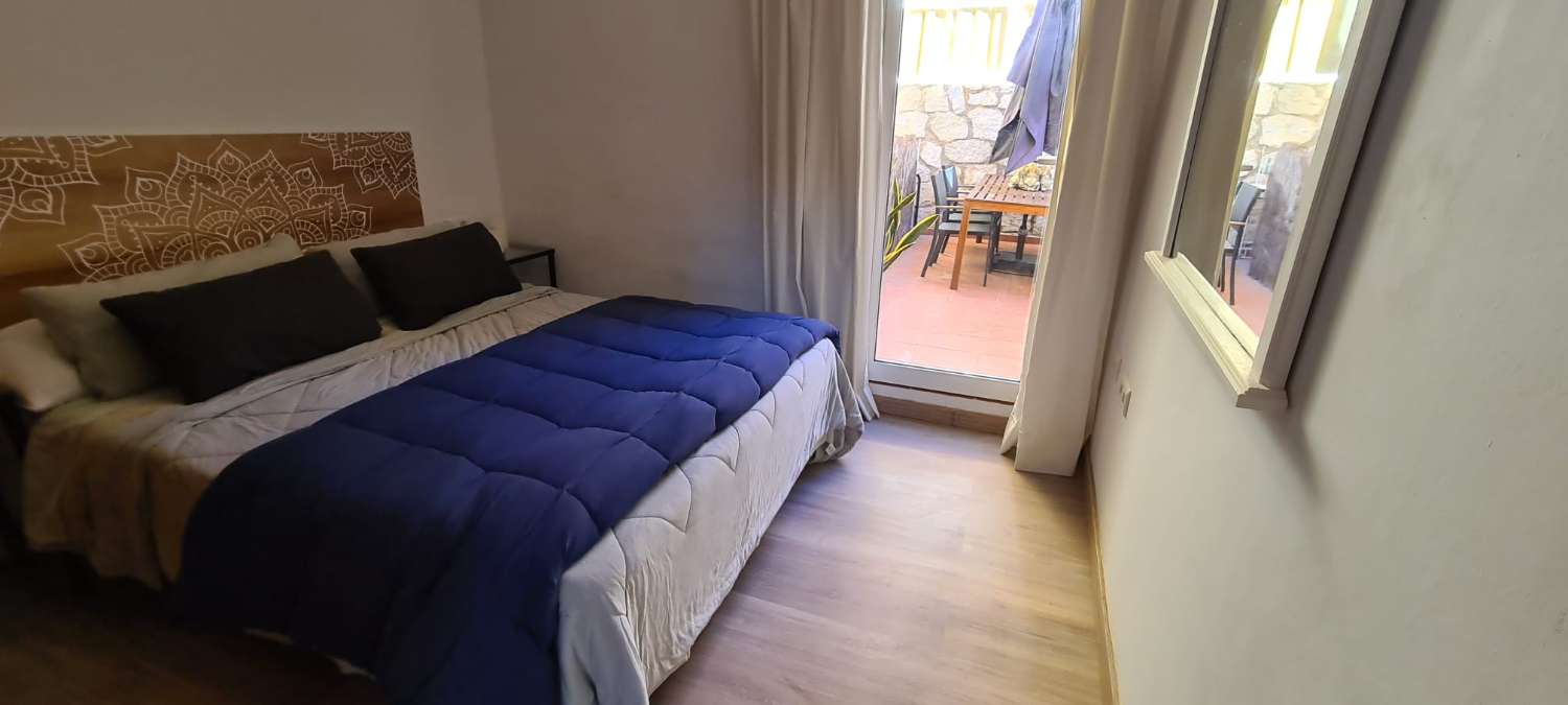 AFFITTATO DAL 27/02/25 AL 18/4/25 E DAL 01/10/25 AL 31/05/26 GRAZIOSO E LUMINOSO APPARTAMENTO A BENALMADENA CON PATIO