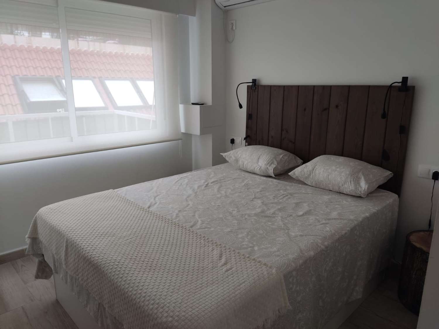 IT IS NOT A LONG SEASON. FOR RENT FROM 01/09/2024 - 30/06/2025 BEAUTIFUL APARTMENT ON THE 1ST LINE OF THE BEACH IN FUENGIROLA