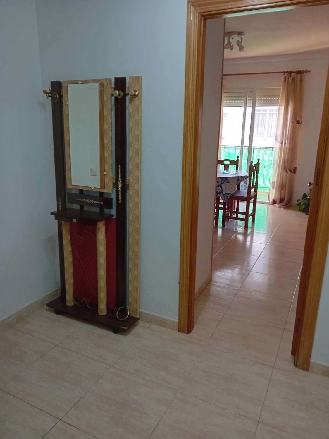 MEZZA STAGIONE. AFFITTATO DAL 1.9.25 AL 30.6.26 NEL CENTRO DI FUENGIROLA VICINO ALLA SPIAGGIA