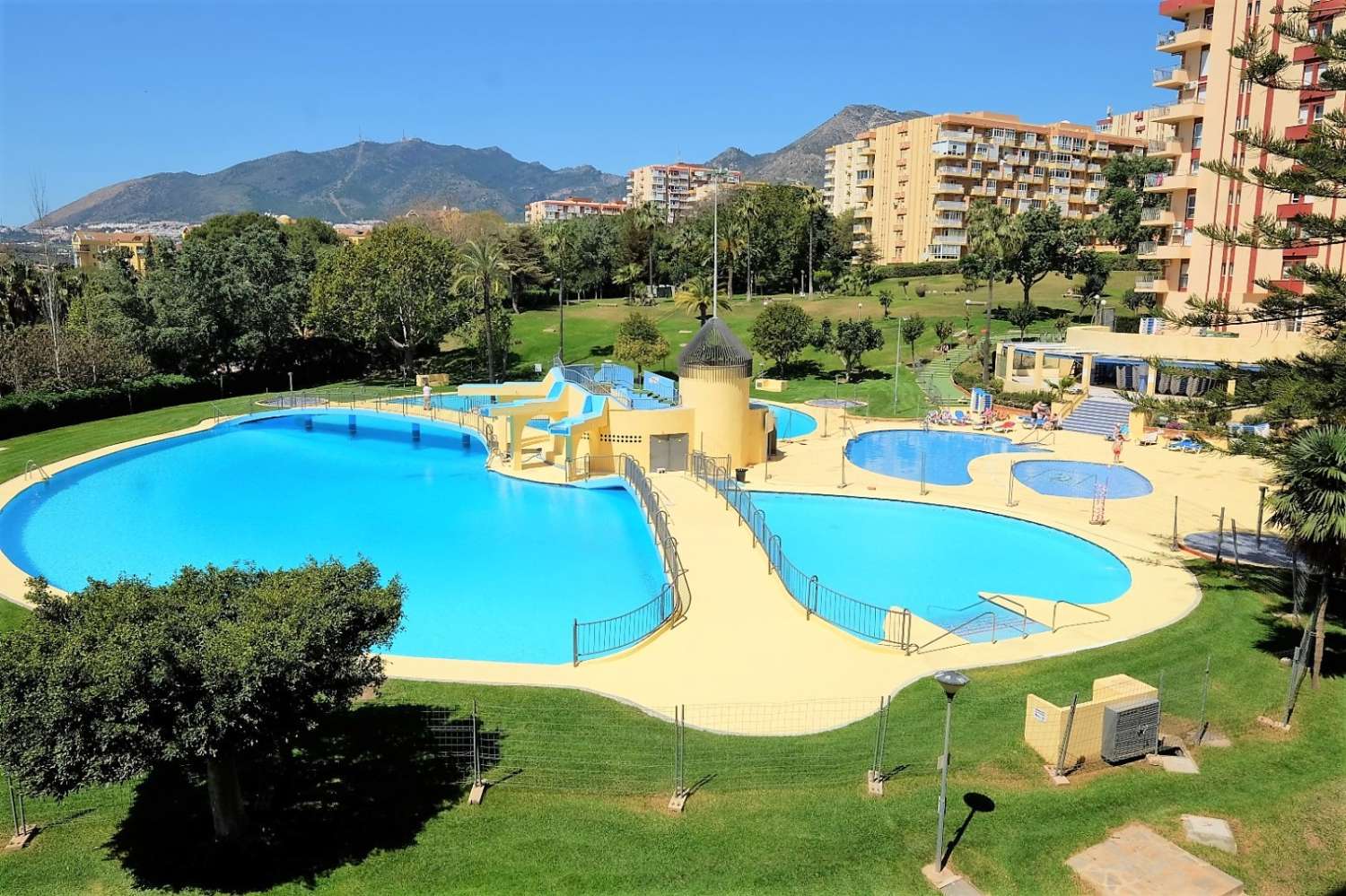 AFFITTO DI MEZZA STAGIONE DAL 01/11/2024-31.5.25 MONOLOCALE AD ARROYO DE LA MIEL (BENALMADENA)