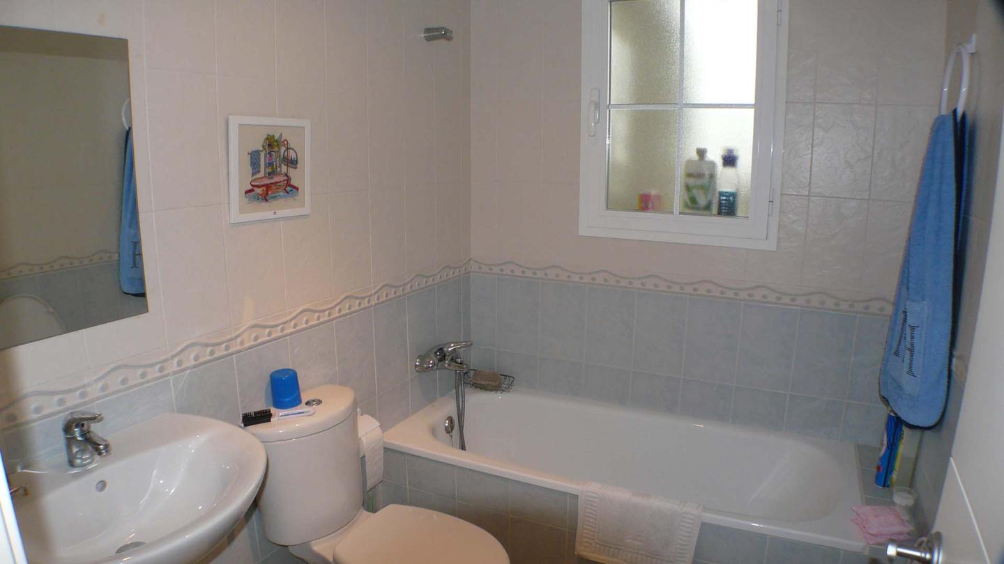 HALF SEASON. FOR RENT FROM 1.8.25 -30.6.26 NICE APARTMENT IN TORREQUEBRADA IN BENALMADENA