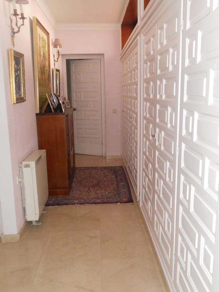 SE VENDE MAGNIFICA VILLA EN  URBANIZACION SOLYMART (BENALMADENA)