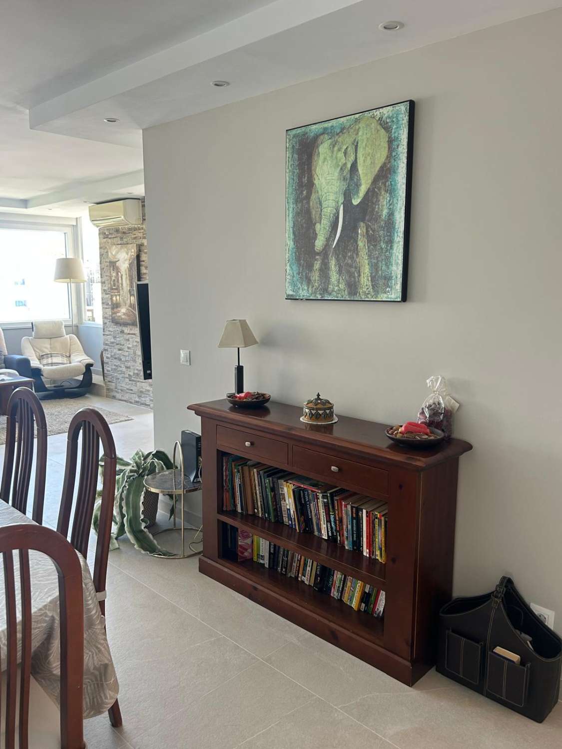 HALF SEIZOEN. TE HUUR VAN 1.10.25-30.6.26 PRACHTIG APPARTEMENT MET UITZICHT OP ZEE OP DE 1E LIJN VAN HET STRAND IN PLAYAMAR (TORREMOLINOS)