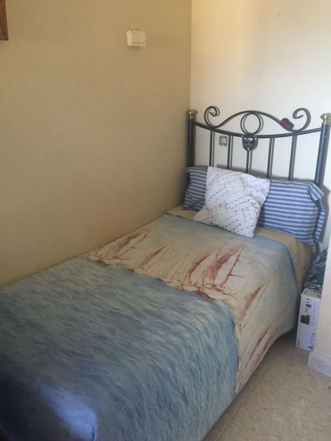HALF SEIZOEN. TE HUUR VAN 1.10.25-30.6.26 PRACHTIG APPARTEMENT MET UITZICHT OP ZEE OP DE 1E LIJN VAN HET STRAND IN PLAYAMAR (TORREMOLINOS)