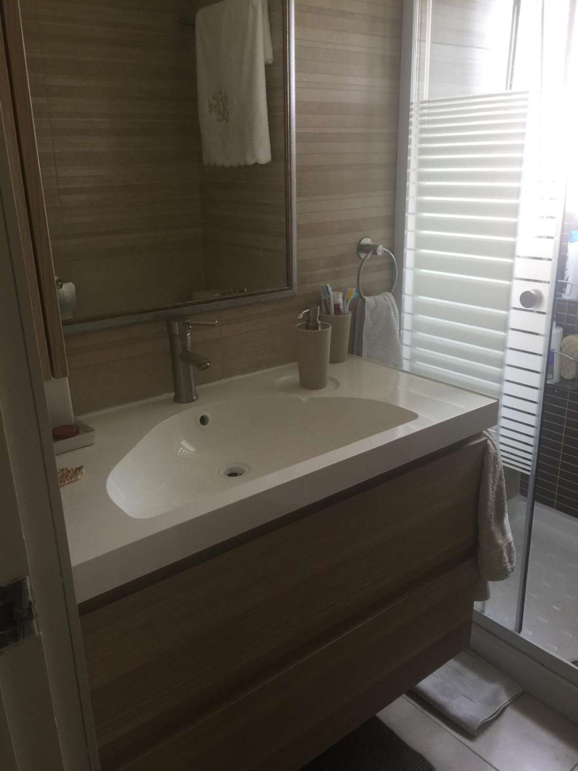 HALF SEIZOEN. TE HUUR VAN 1.10.25-30.6.26 PRACHTIG APPARTEMENT MET UITZICHT OP ZEE OP DE 1E LIJN VAN HET STRAND IN PLAYAMAR (TORREMOLINOS)
