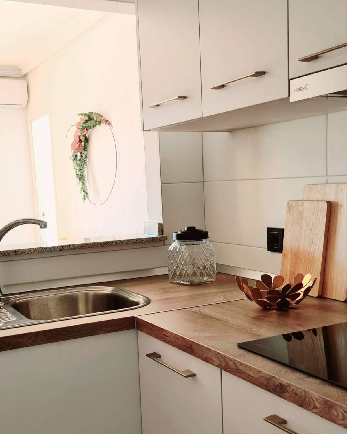 HALF SEASON. FOR RENT FROM 01.09.25 - 30/12/2025 AND from 01/03/26 - 30/06/26 NICE APARTMENT IN BENALMADENA