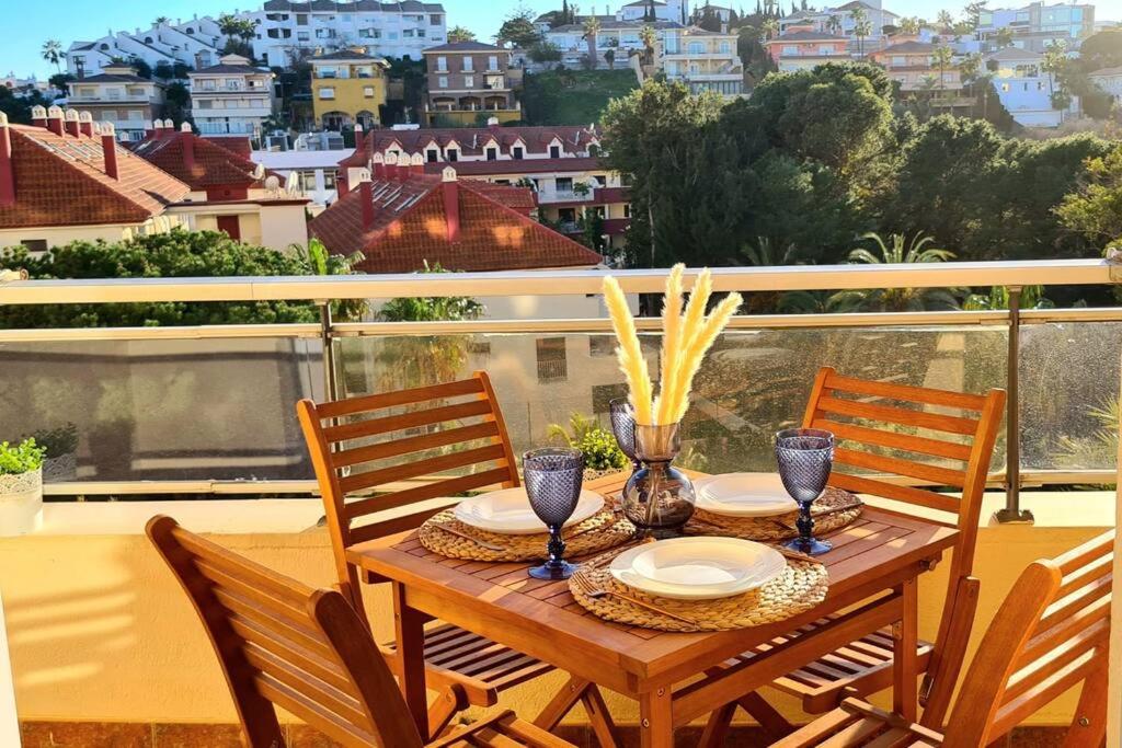 HALF SEASON. FOR RENT FROM 01.09.25 - 30/12/2025 AND from 01/03/26 - 30/06/26 NICE APARTMENT IN BENALMADENA