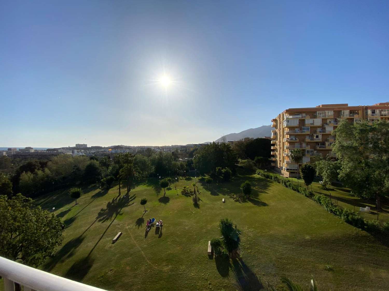 MEZZA STAGIONE. IN AFFITTO DAL 16.09.24-30.6.25 GRAZIOSO MONOLOCALE A BENALMADENA